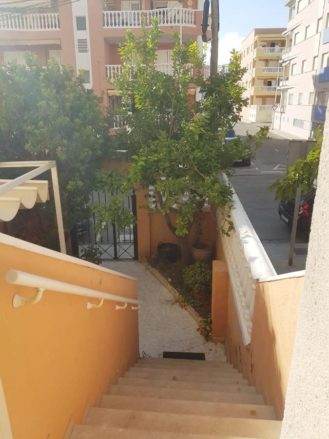 Beachfront Apartment With A Private Garden On The Ground Floor Moncofar Exterior photo